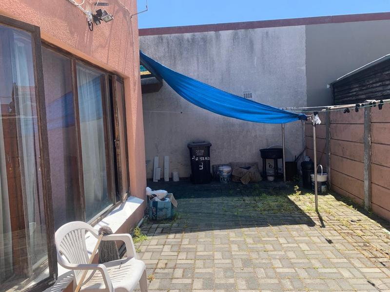 3 Bedroom Property for Sale in Westridge Western Cape